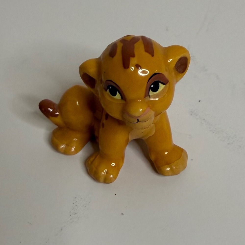 Disney The Lion King Simba Bone China Figurine Miniature Gold Lion Cub 1.5in